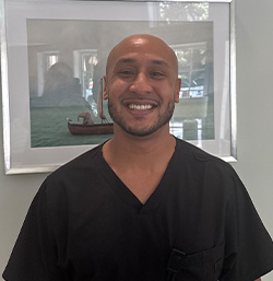 Dental assistant Jovan